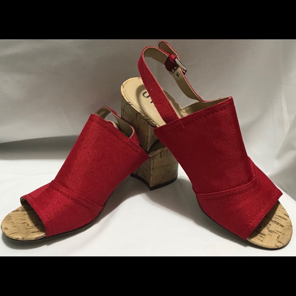 Unisa Red sandals